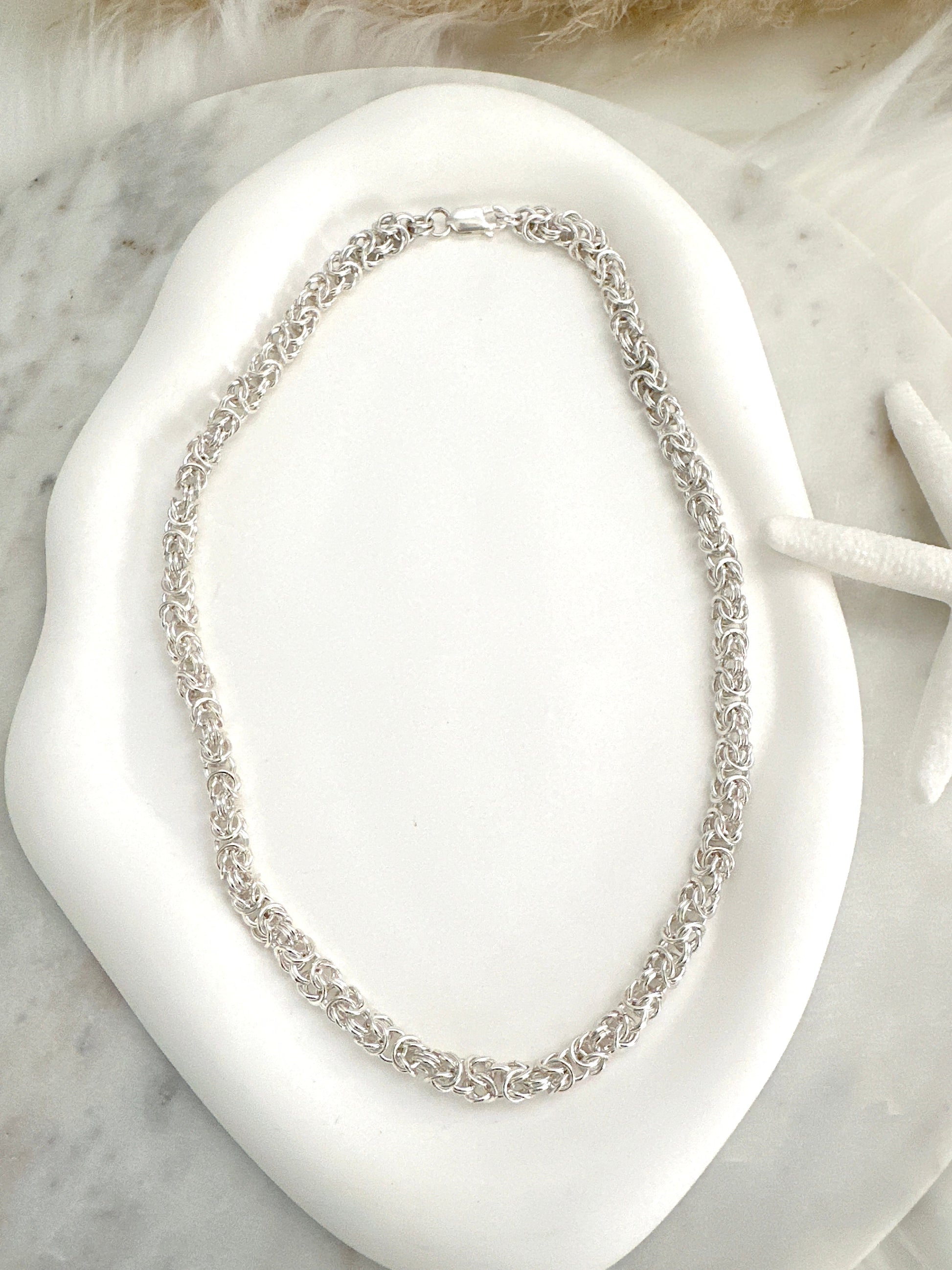 Byzantine Chain Adorn U