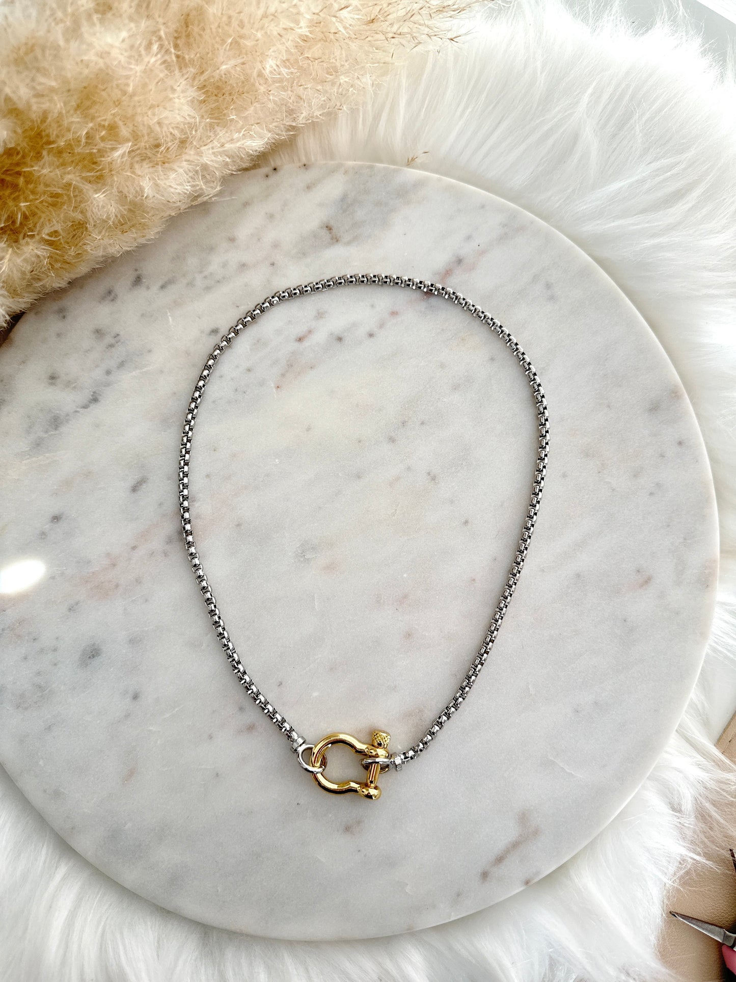 Horse Shoe Buckle Necklace Adorn U