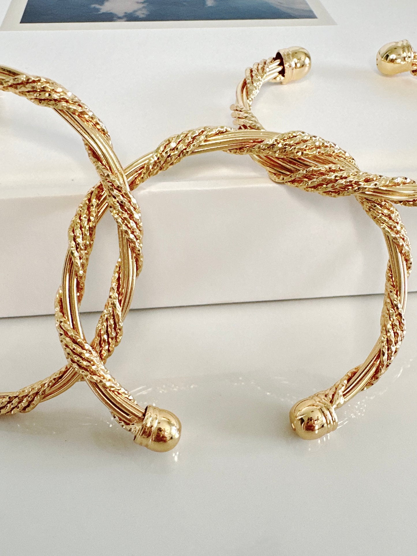 Twisted Cuff Bangle - Adorn U