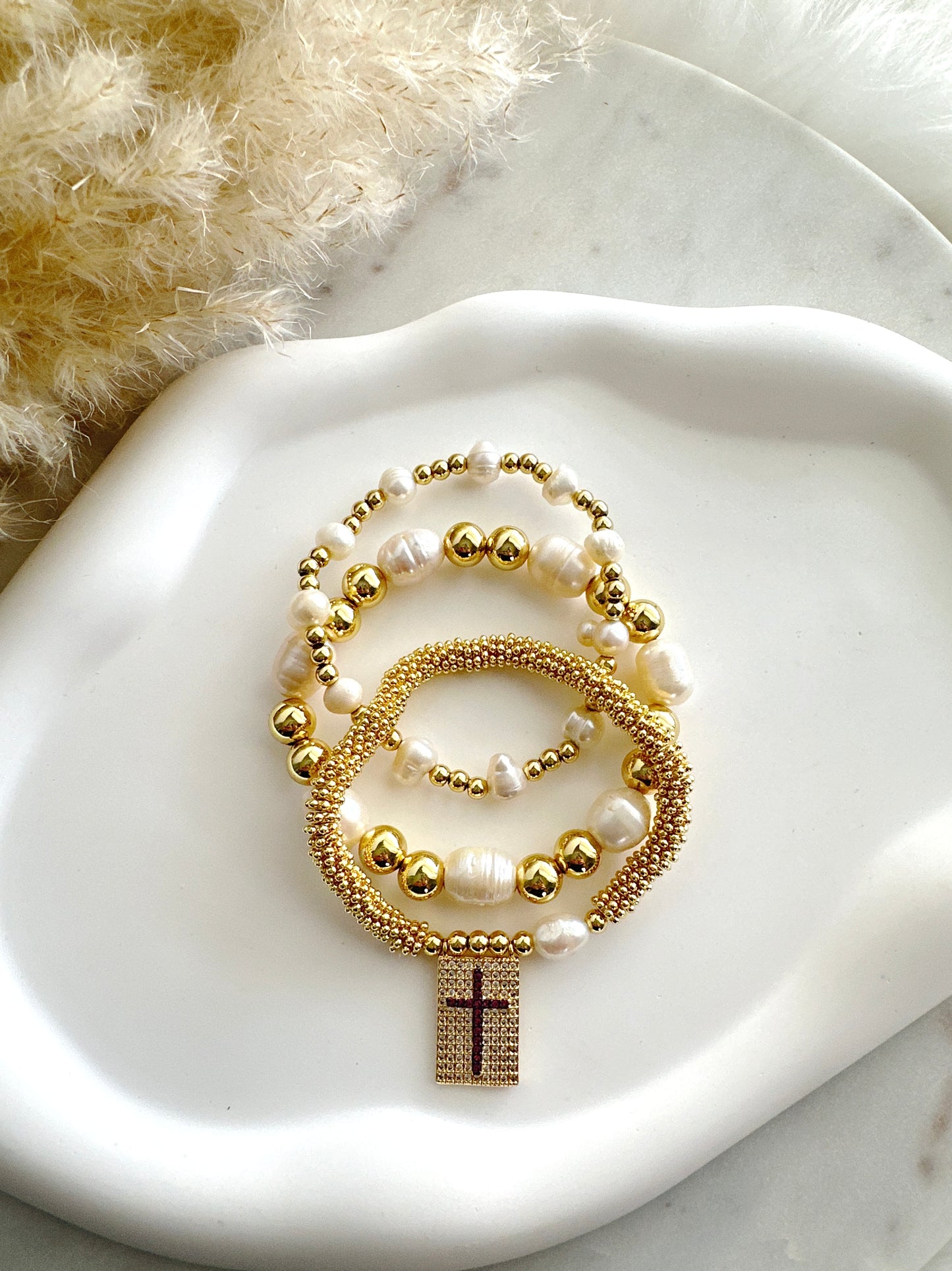 Red Cross Stretch Bracelet