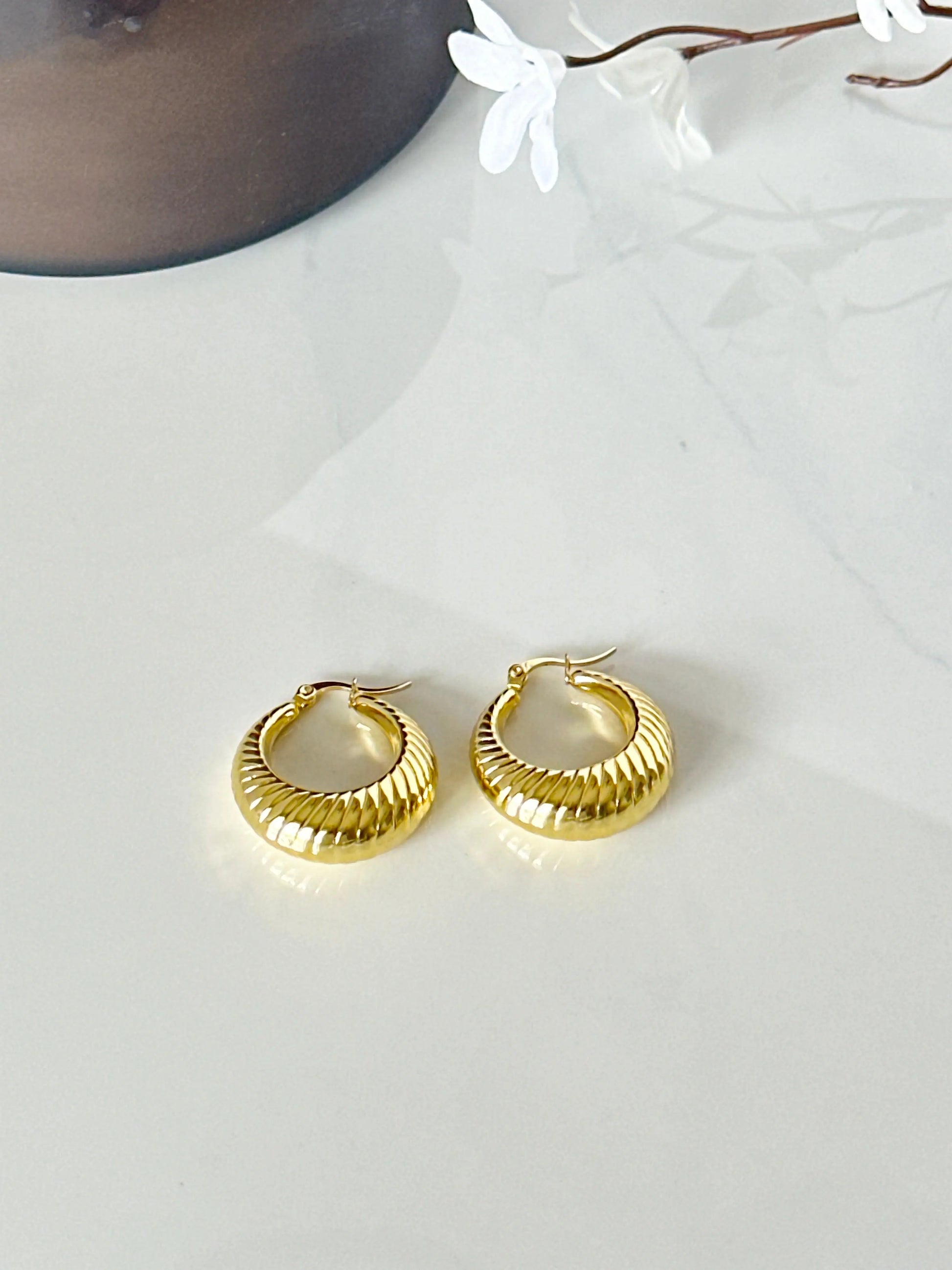 Ribbed Ribbon Bottom Hoop - Adorn U