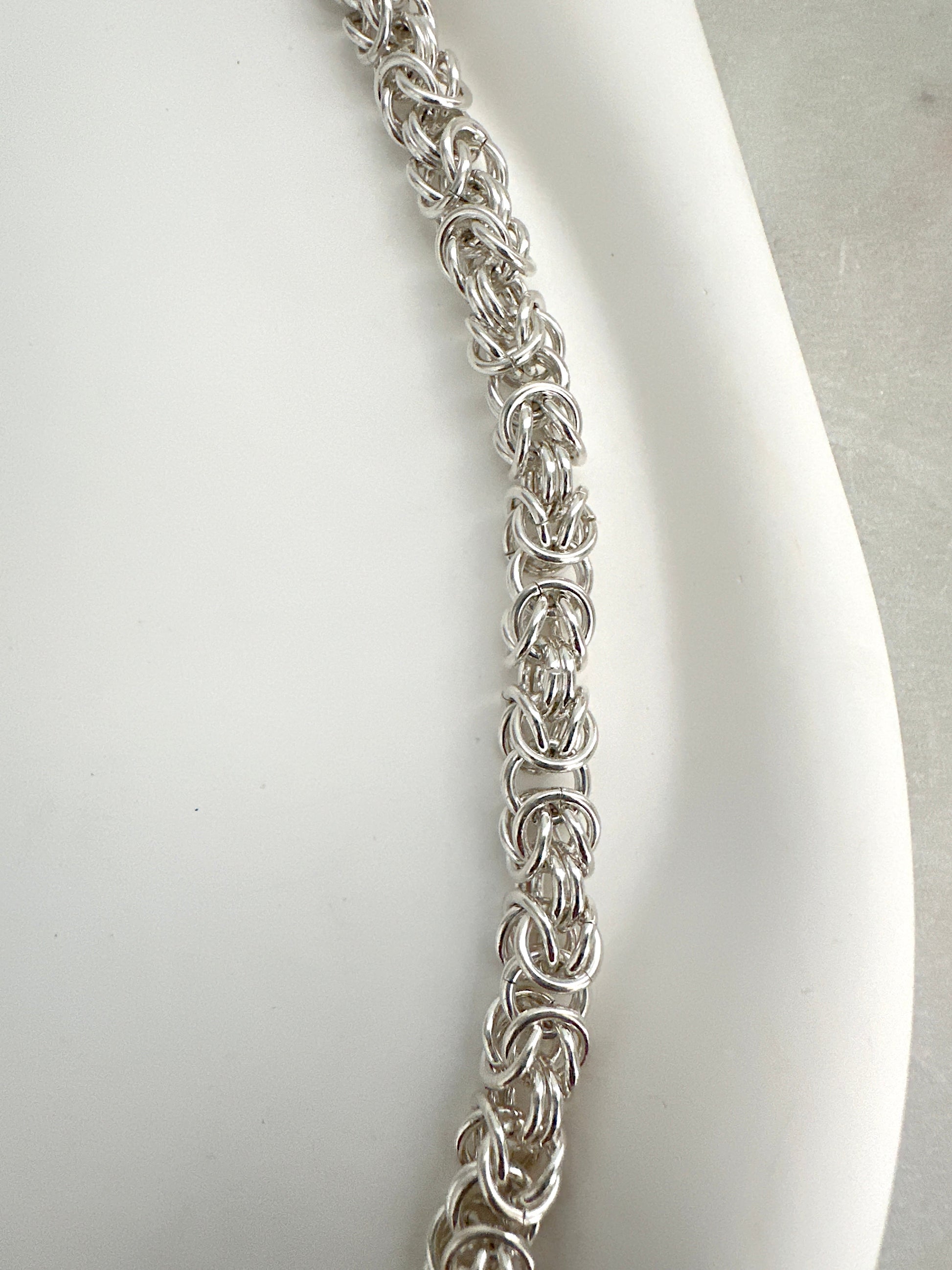 Byzantine Chain Adorn U