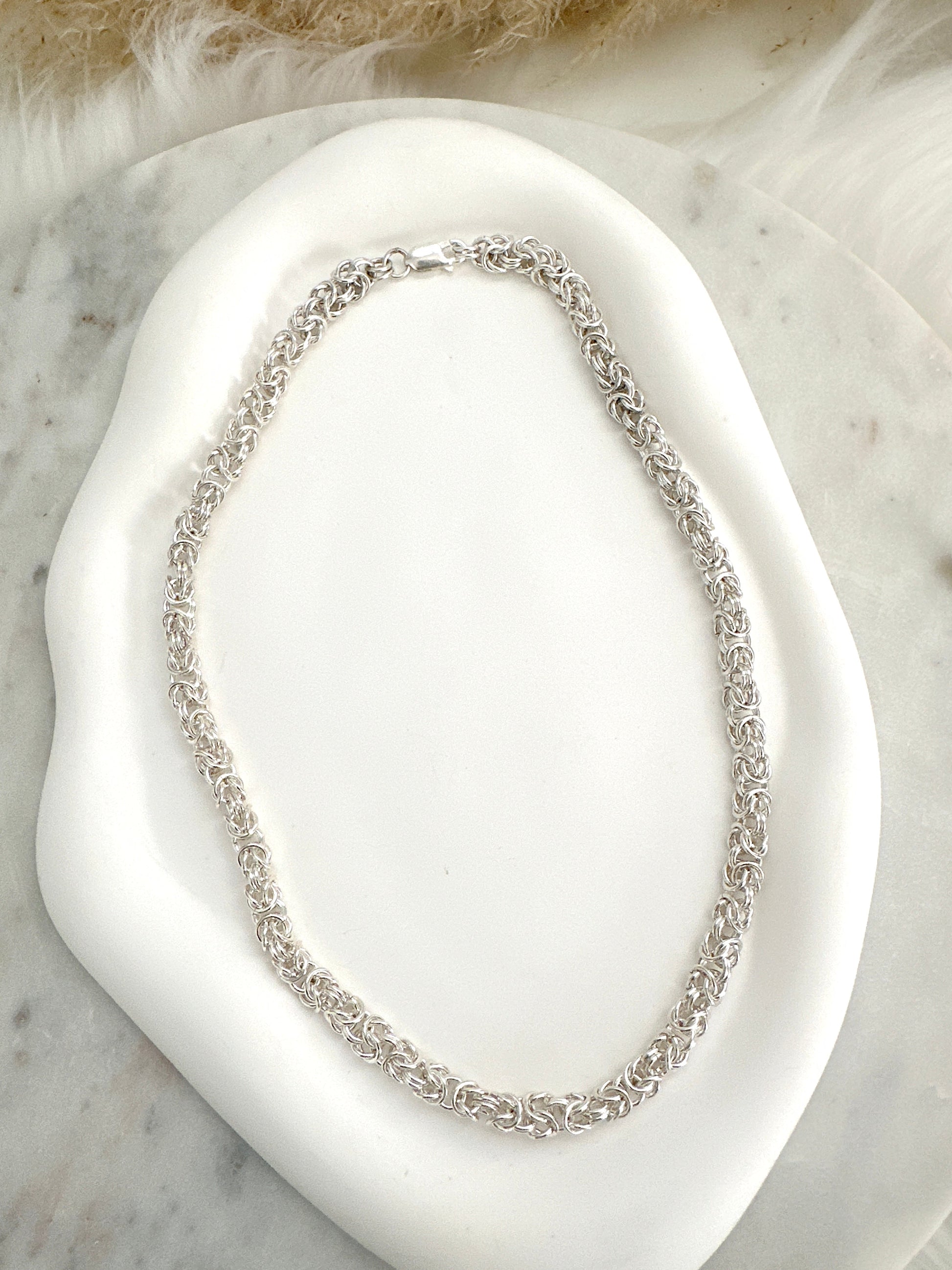 Byzantine Chain Adorn U