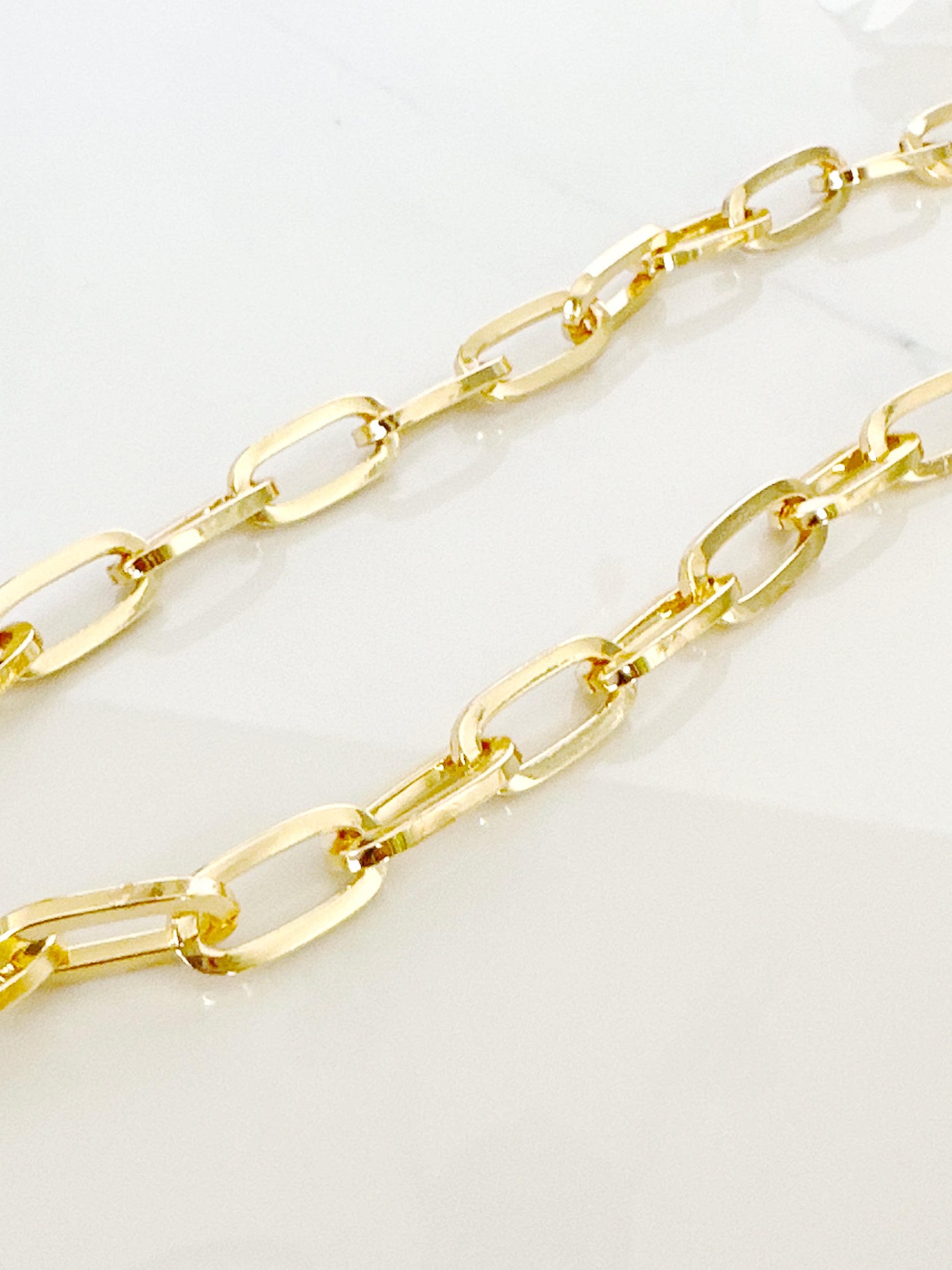 Thick Paperclip Chain - Adorn U