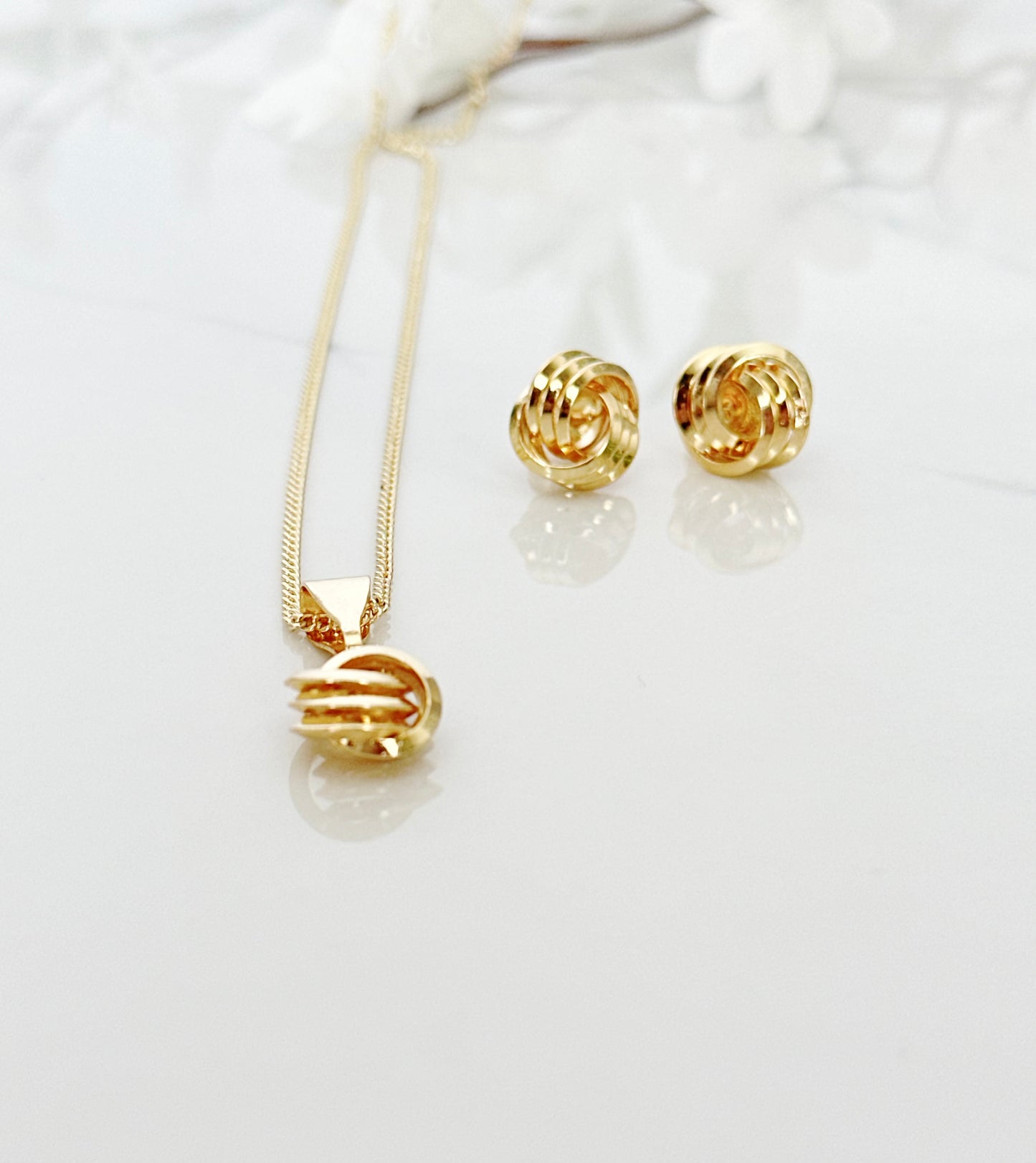 Love Knot Pendant & Earring Set - Adorn U