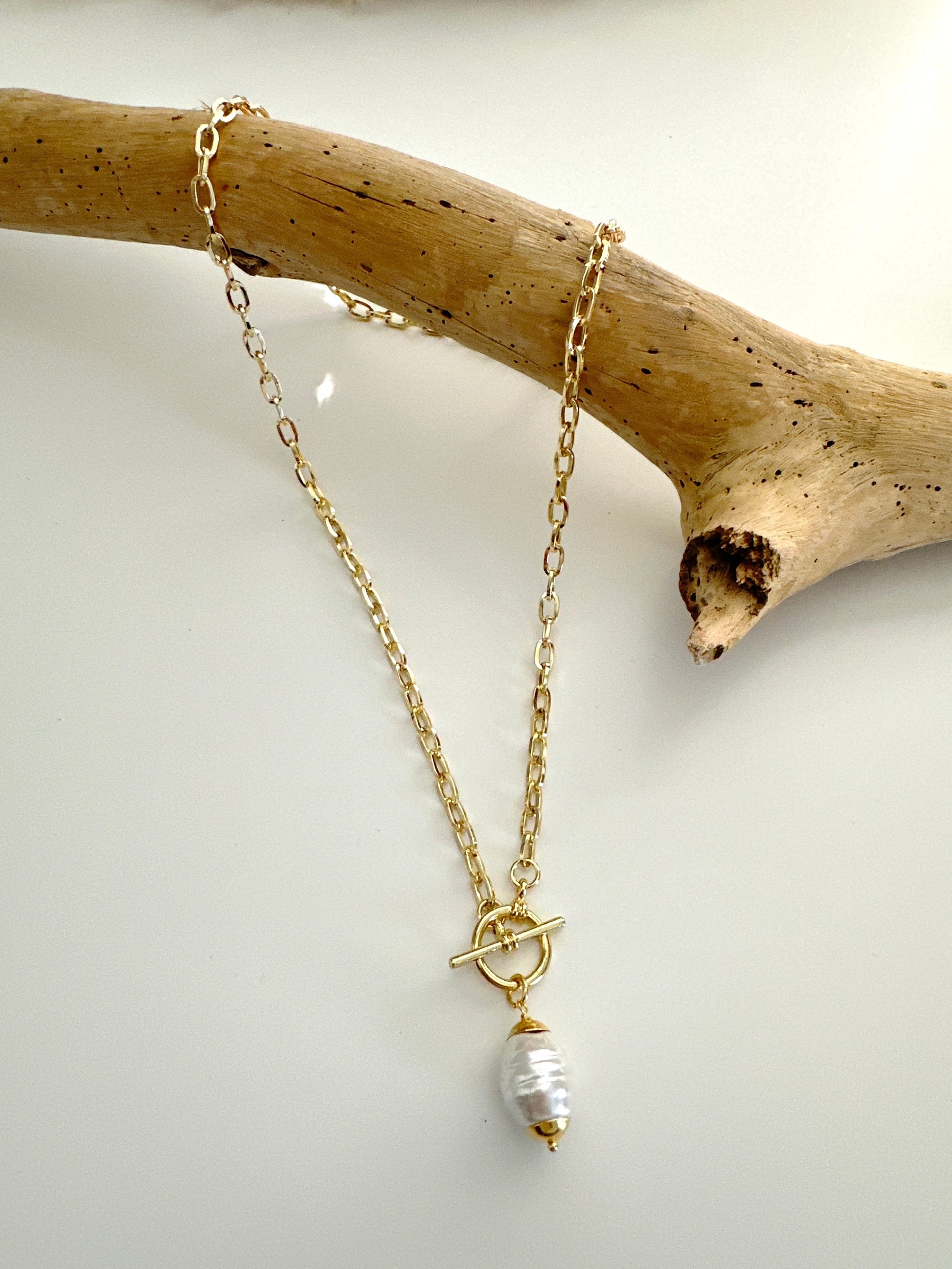 Long Freshwater Pearl Drop Adorn U
