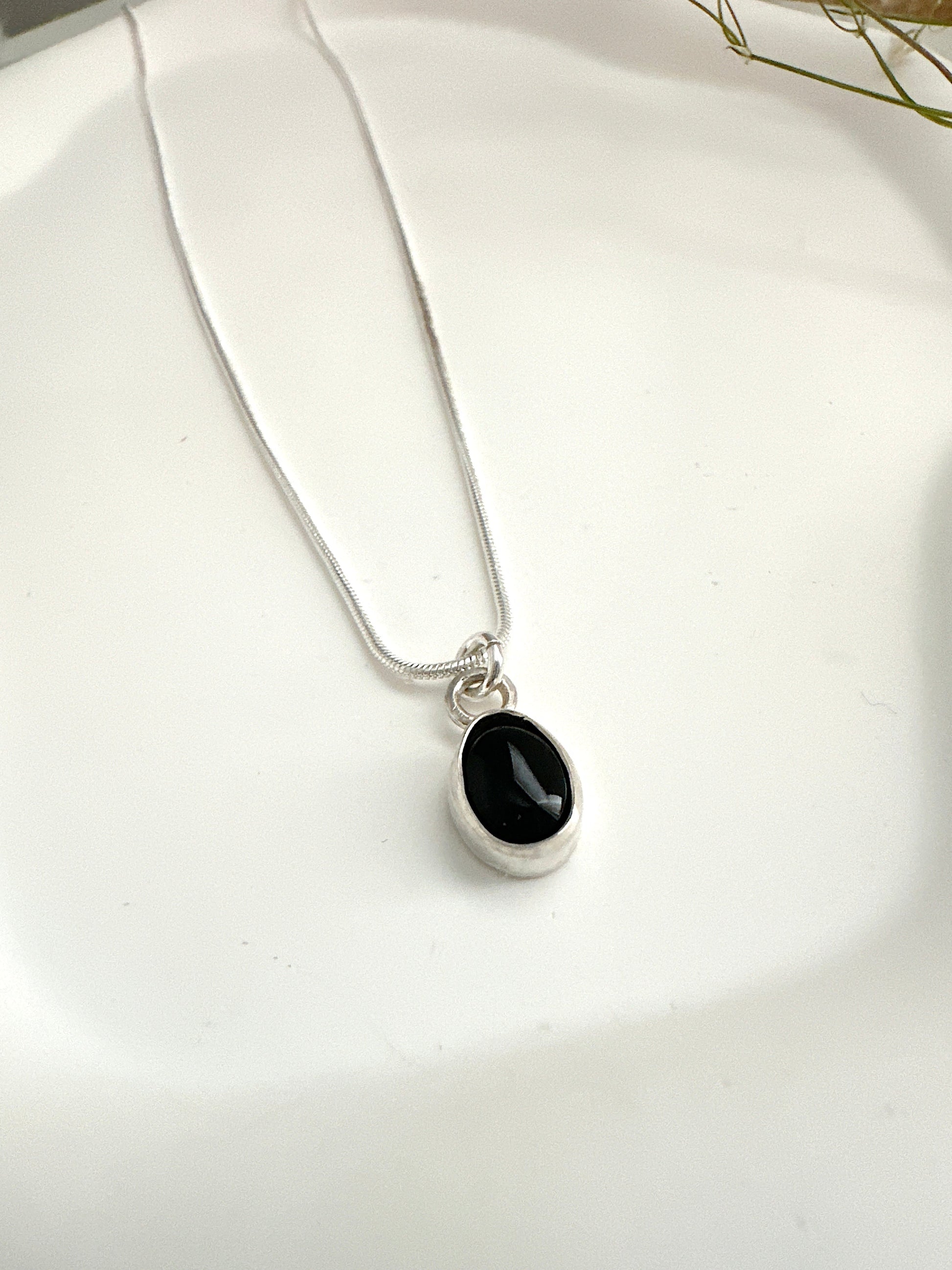 Black Agate Necklace Adorn U
