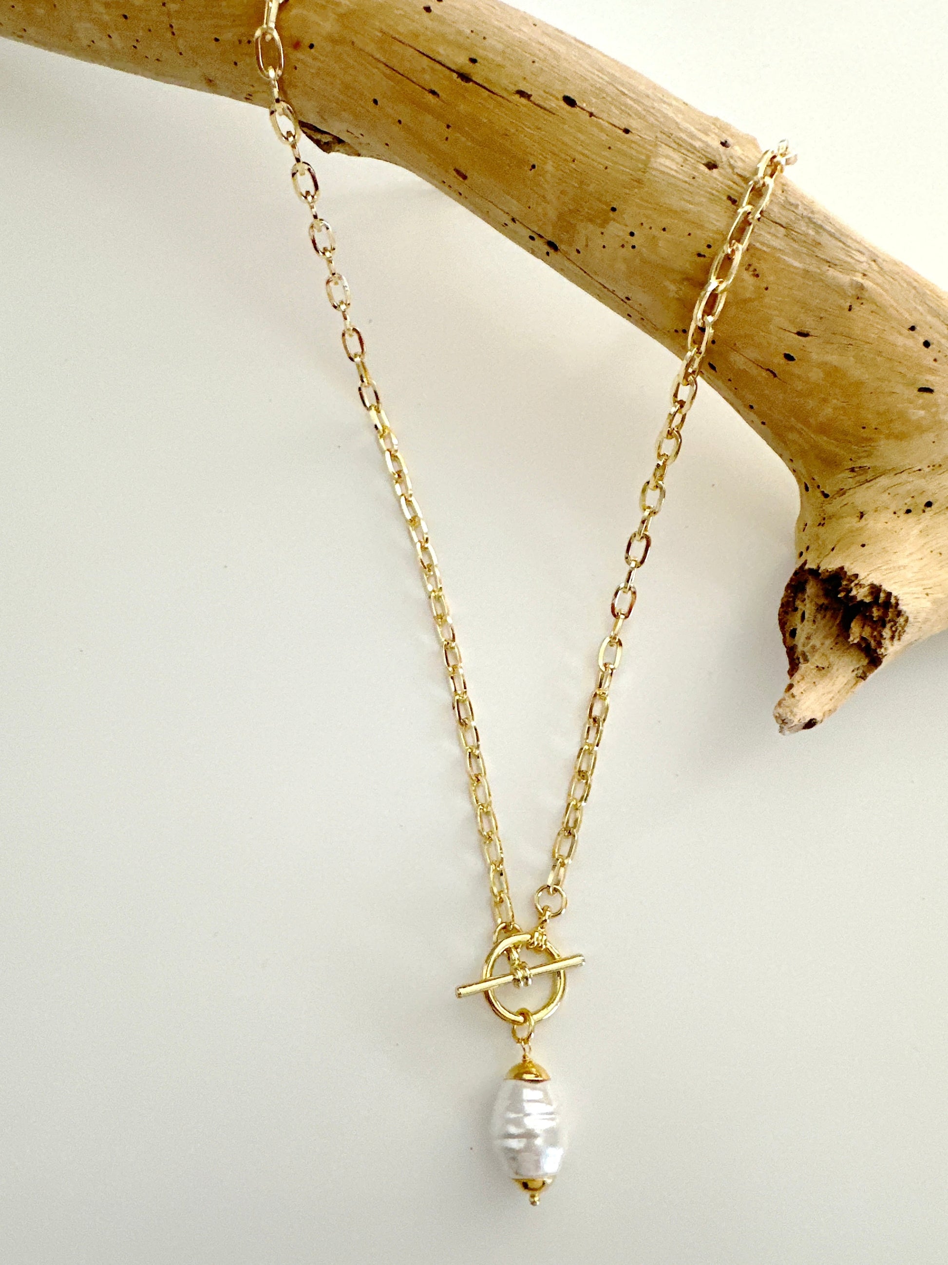 Long Freshwater Pearl Drop Adorn U
