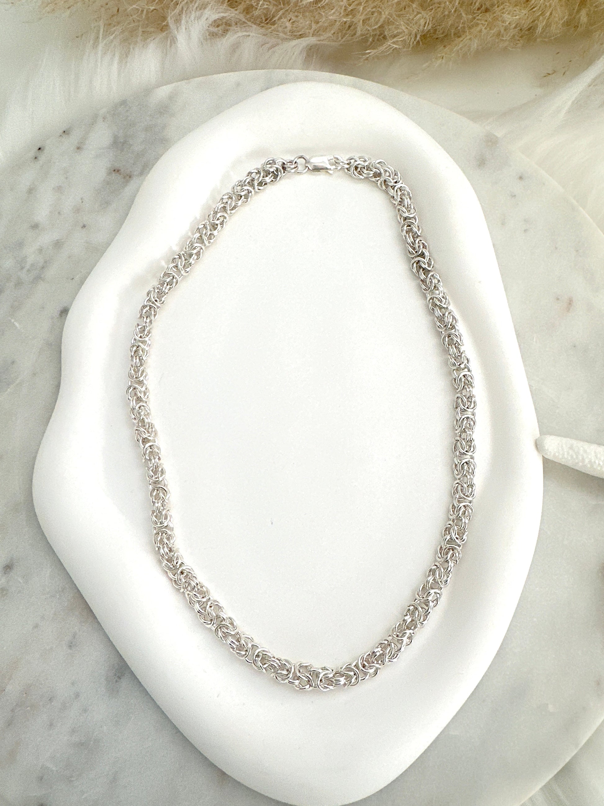 Byzantine Chain Adorn U