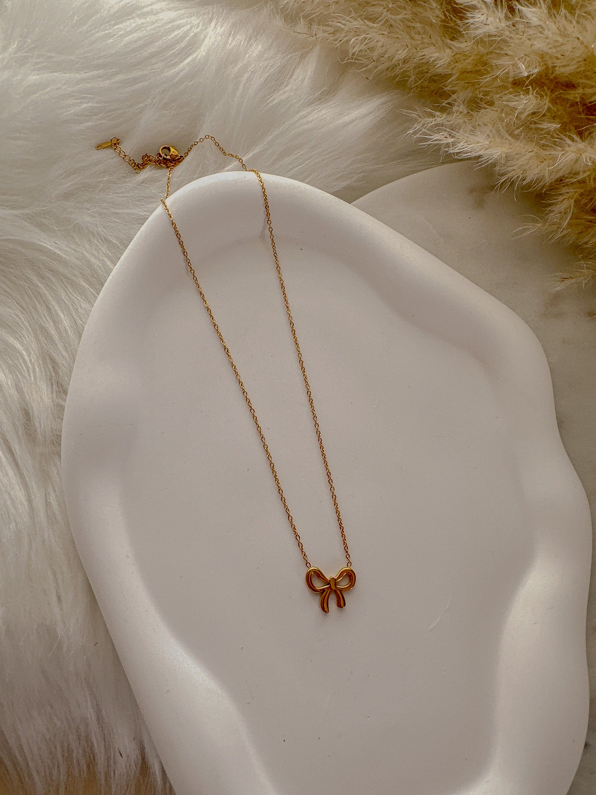Flat Bow Necklace - Adorn U