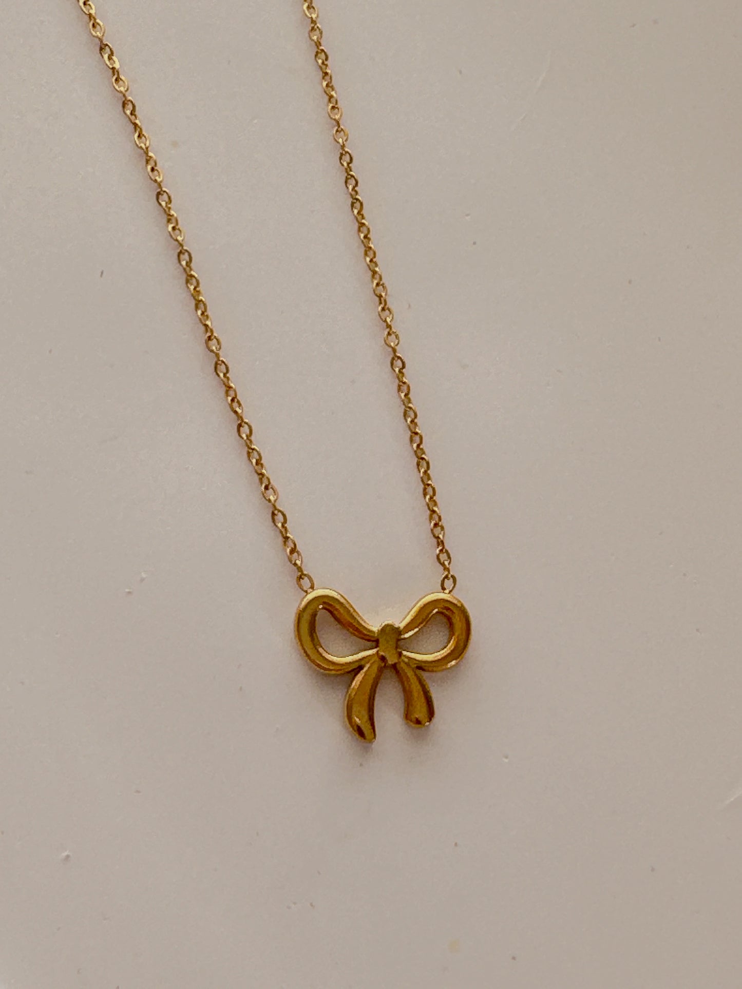 Flat Bow Necklace - Adorn U
