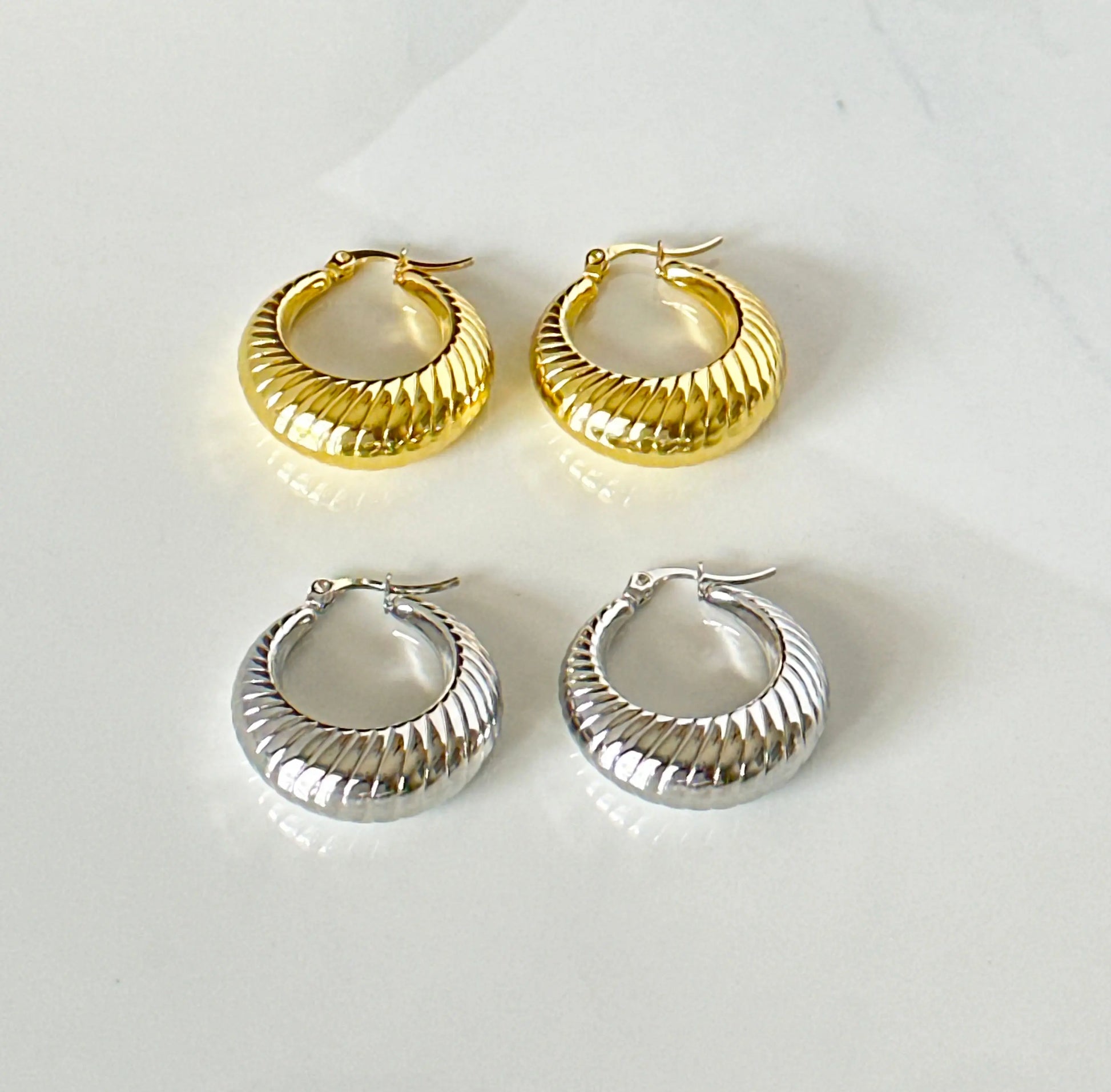Ribbed Ribbon Bottom Hoop - Adorn U