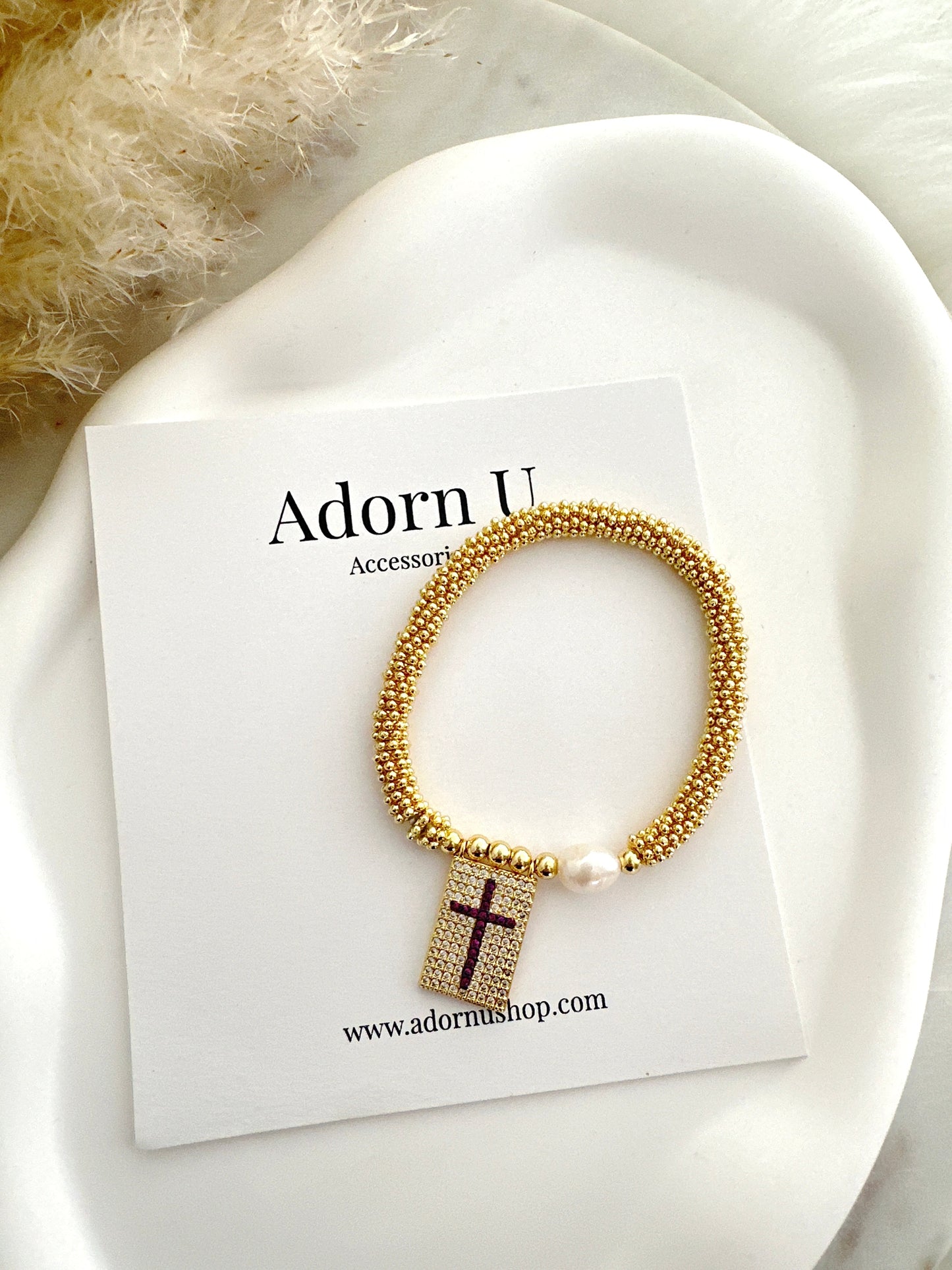 Red Cross Stretch Bracelet Adorn U