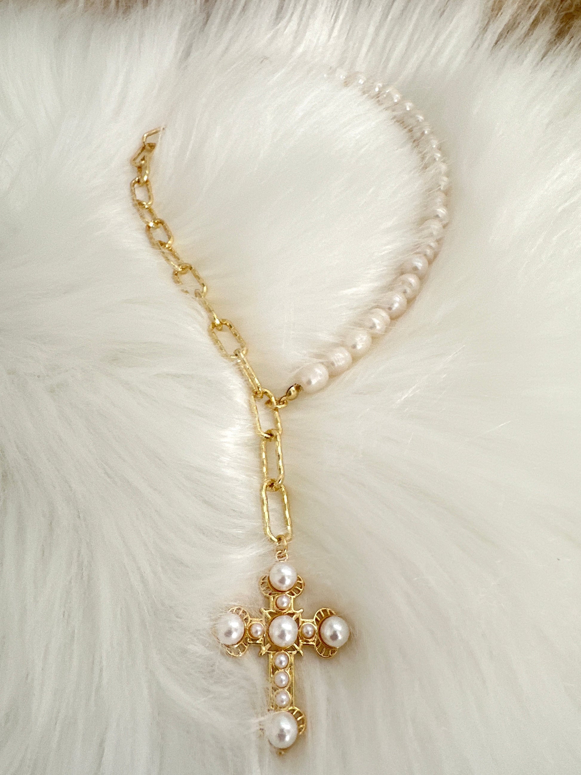 Santina Necklace Adorn U