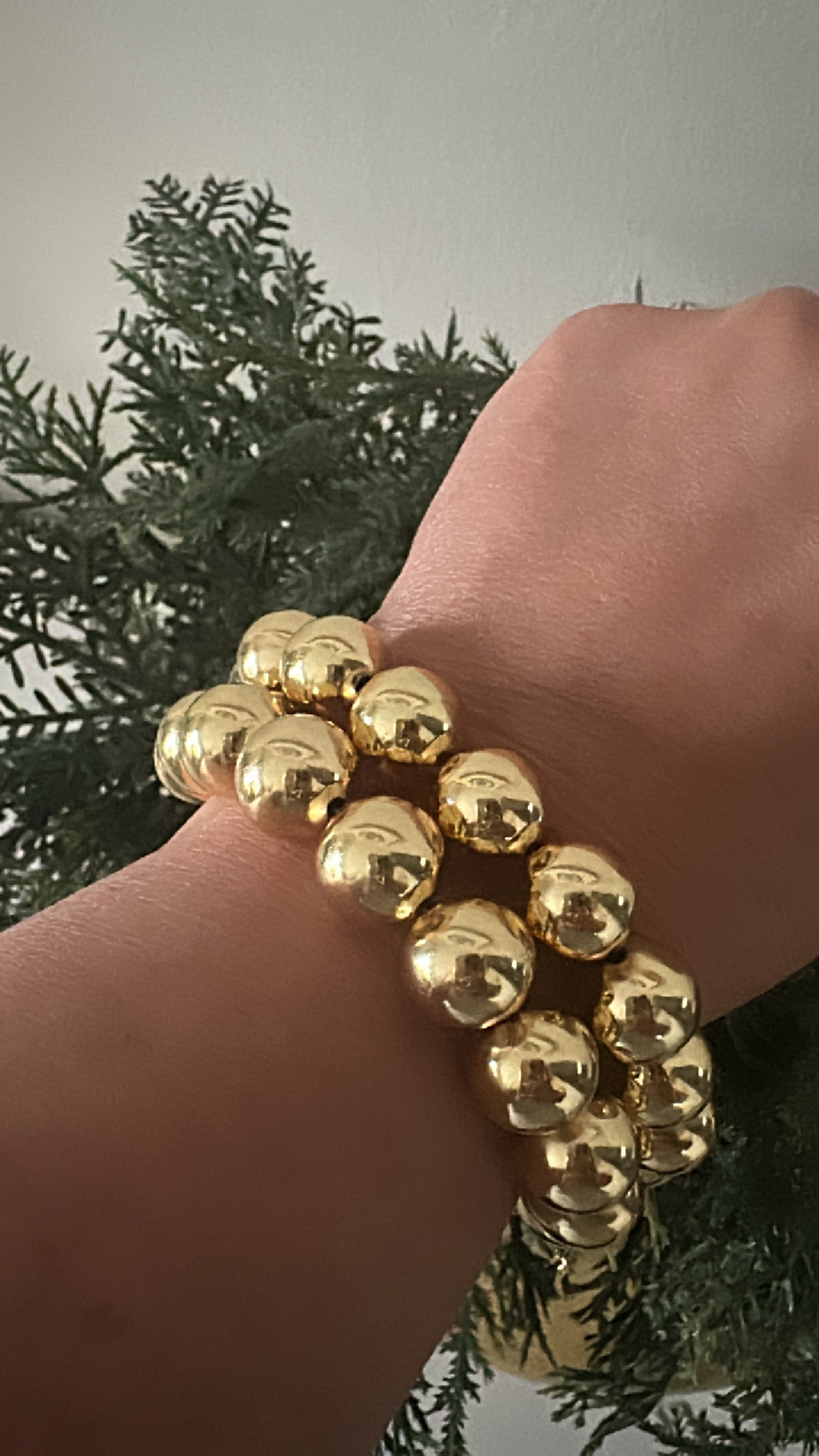 Gold plated beaded necklace - Adorn U