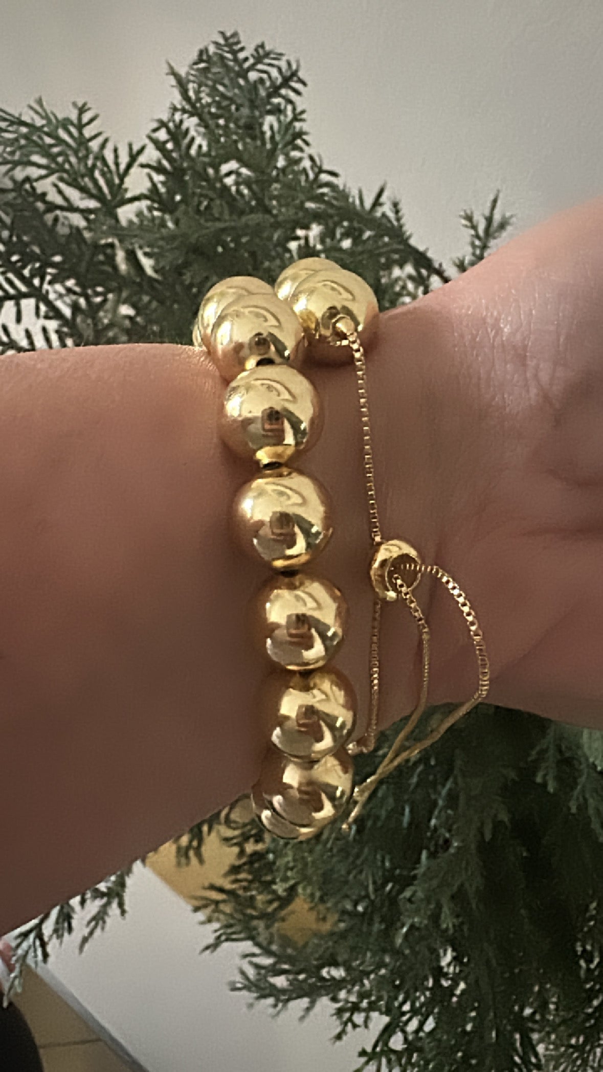 Gold plated beaded necklace - Adorn U